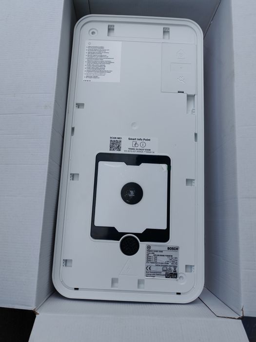 Проточний водонагрівач Bosch Tronic 4000 15/18/21 ( Заводський брак) )