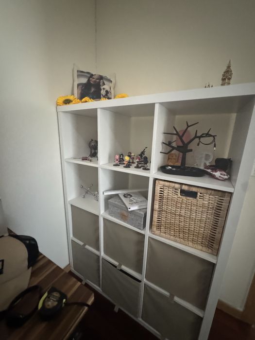 Armario ikea com 6 caixas