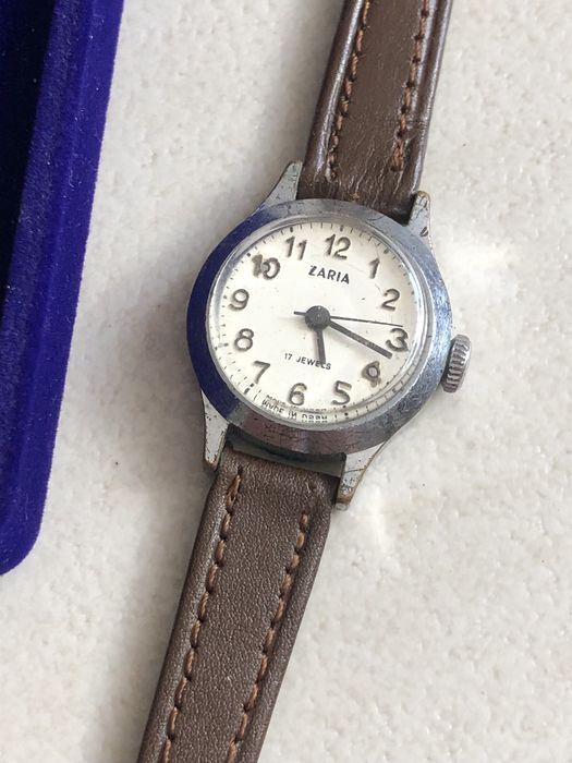 Zabytkowy zegarek damski radzieckiej marki Zaria Ussr Vintage