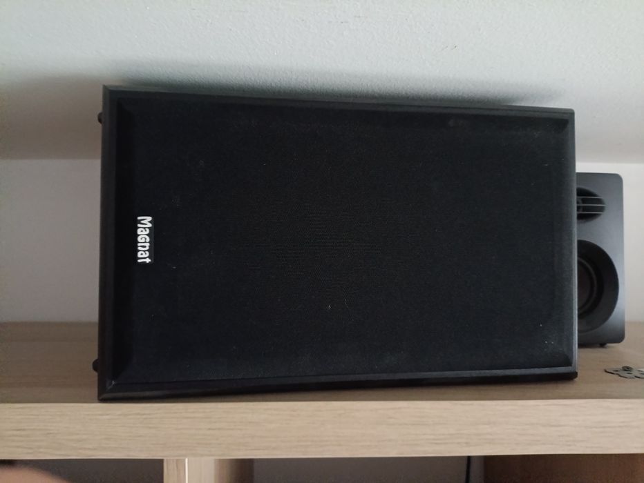 Kolumny Głosnikowe Satelitarne podstawkowe Magnat Monitor supreme 200