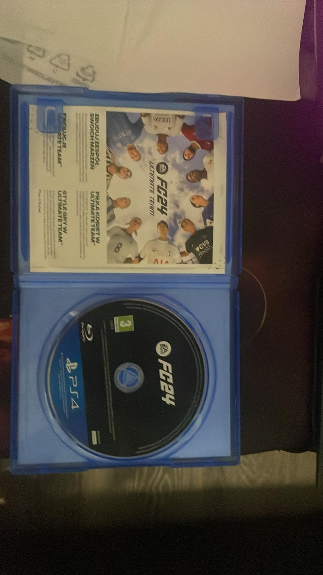 FC 24 PS4 płyta z pudełkiem