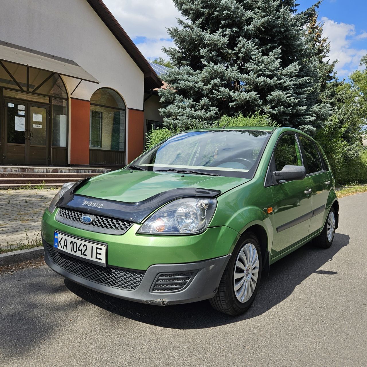 Продам Ford Fiesta  в отличном состоянии.