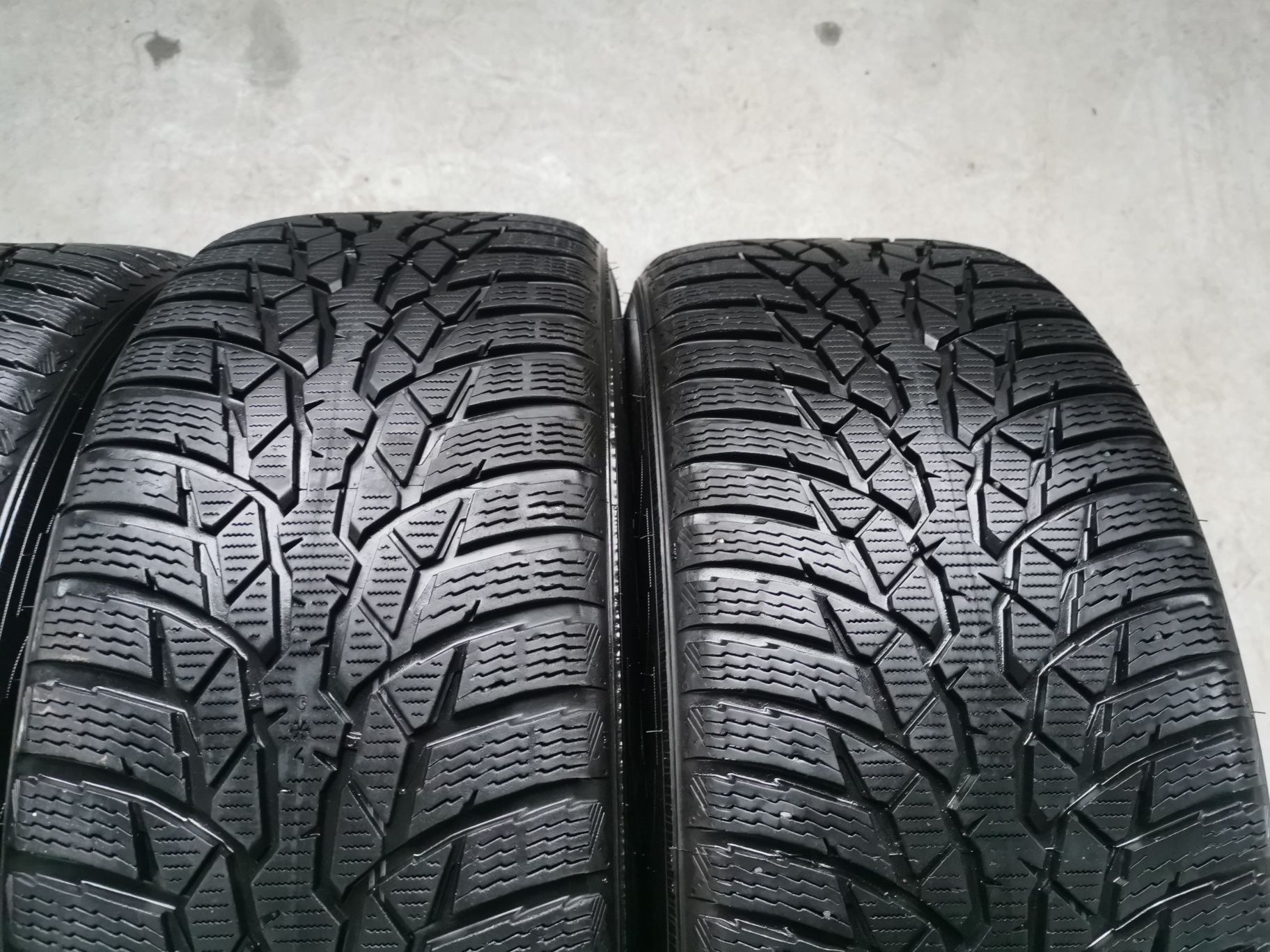 Opony Nokian WR D4 225/50 R18