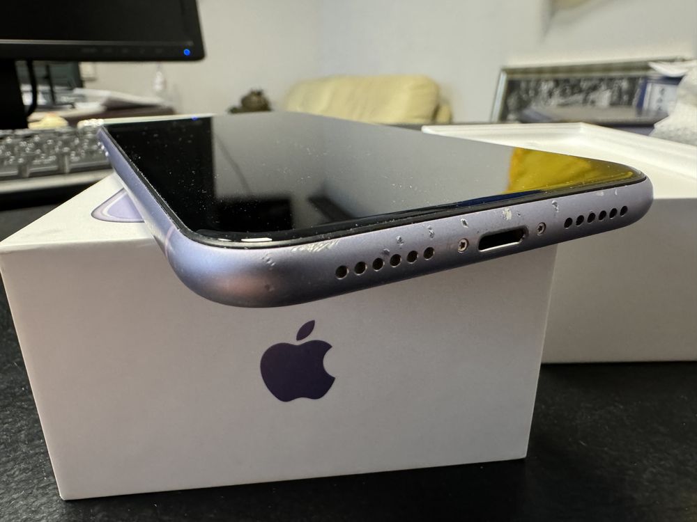 iPhone 11, 128 GB, purple