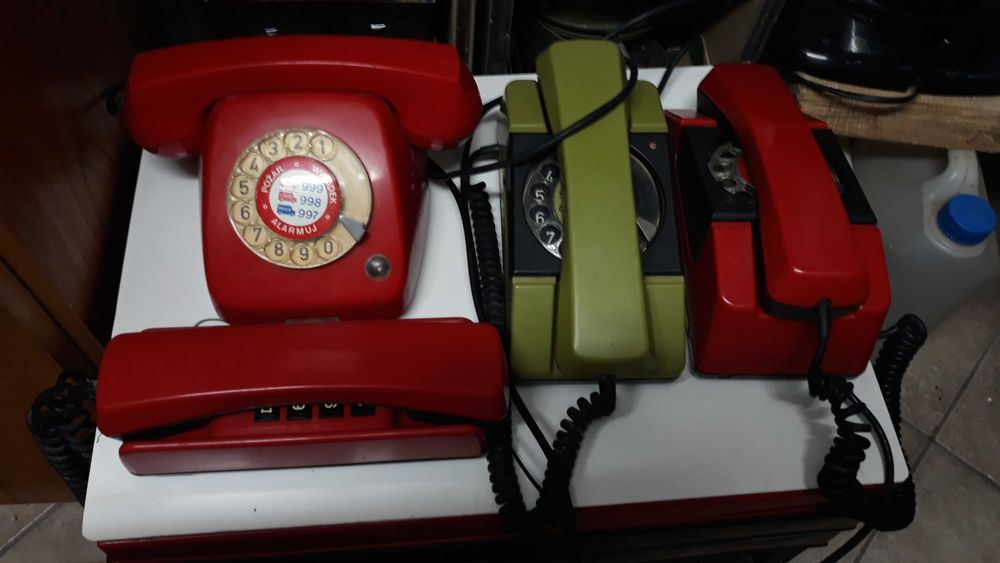 Telefon z tarczą stacjonarny