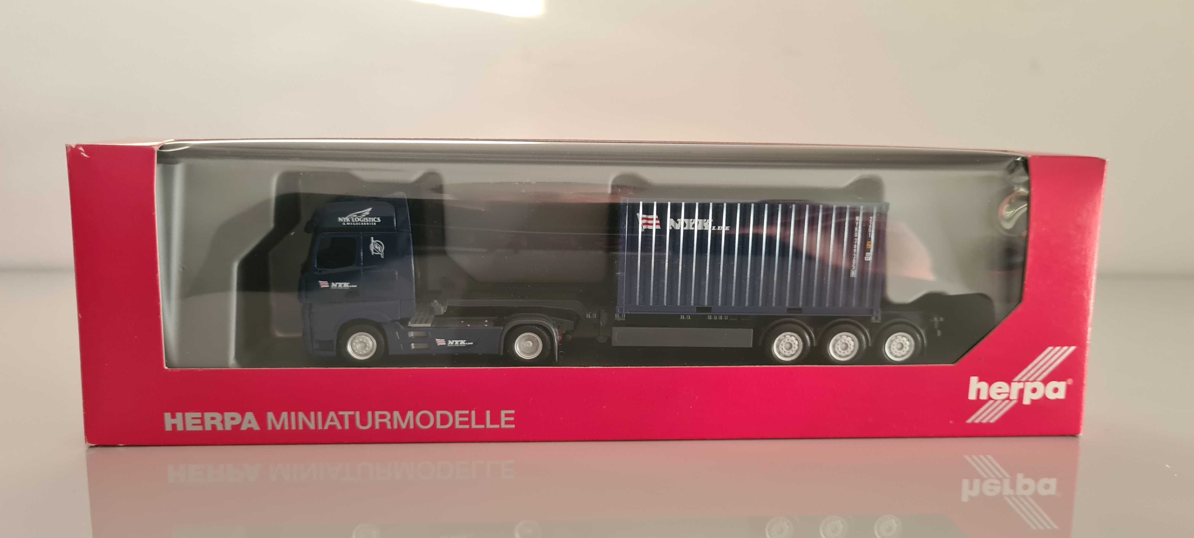 Herpa 303736 Mercedes 20ft. Container NYK 1:87