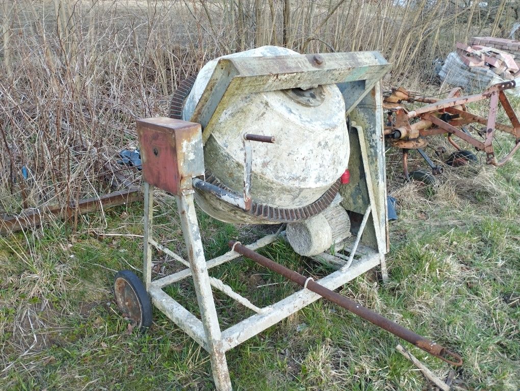 Betoniarka 250l sprawna