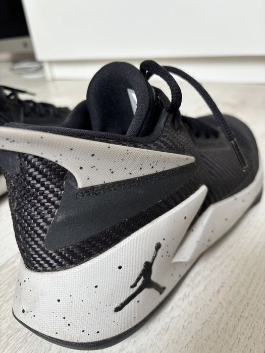 Buty jordan czarno białe