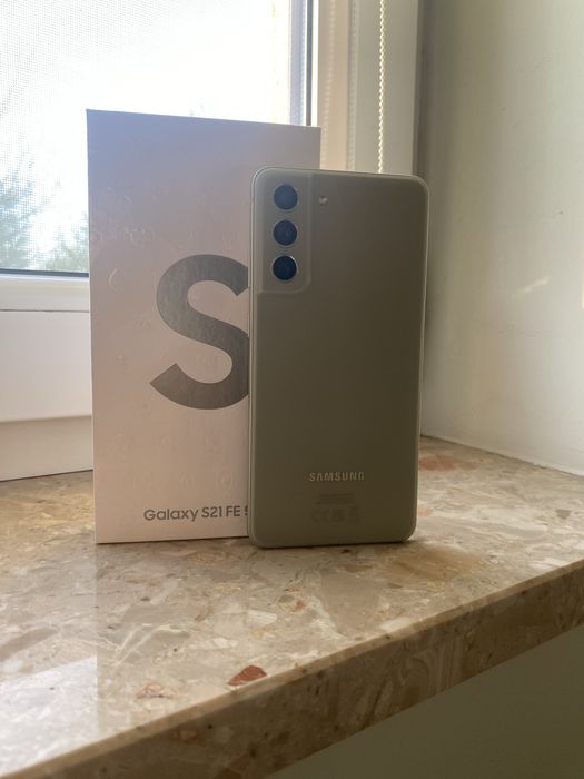 Samsung s21 fe stan idealny