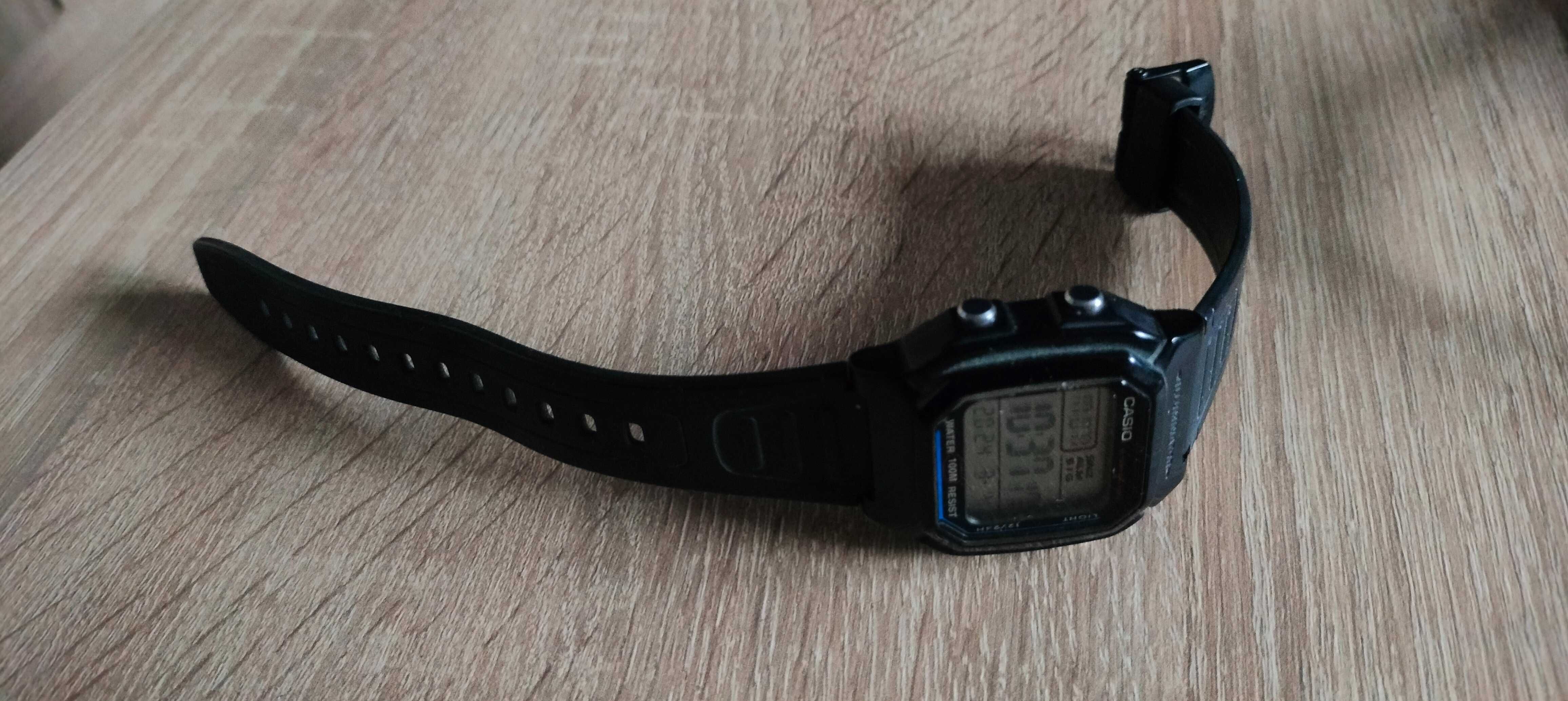 Kultowy zegarek CASIO W800-H