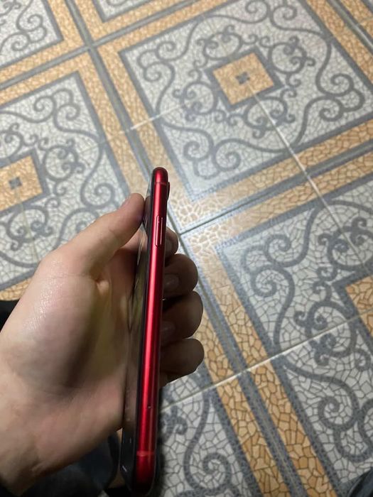 Iphone xr red