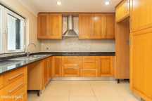 Moradia T4 para venda