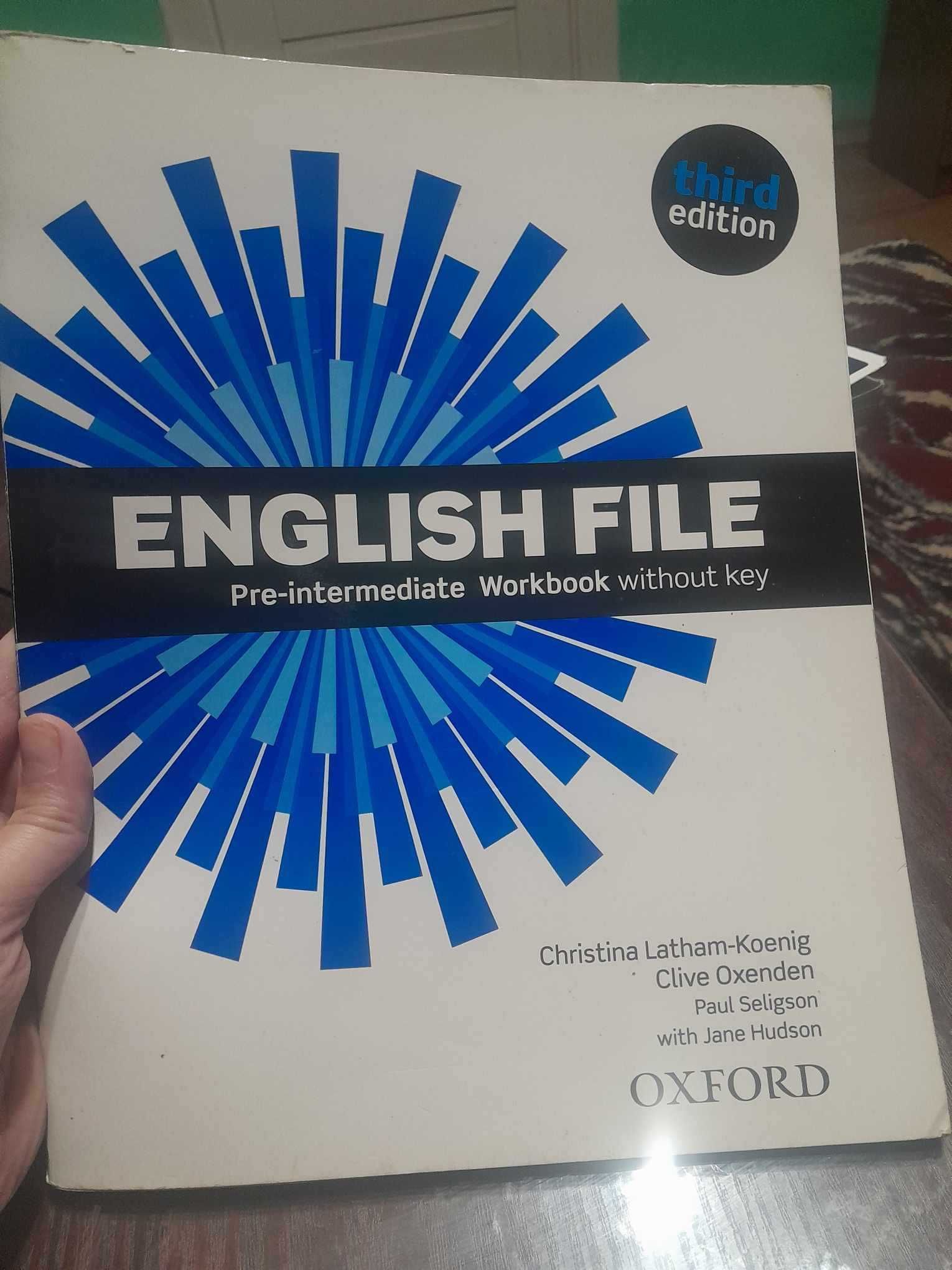 English File Pre intermediate third edition workbook