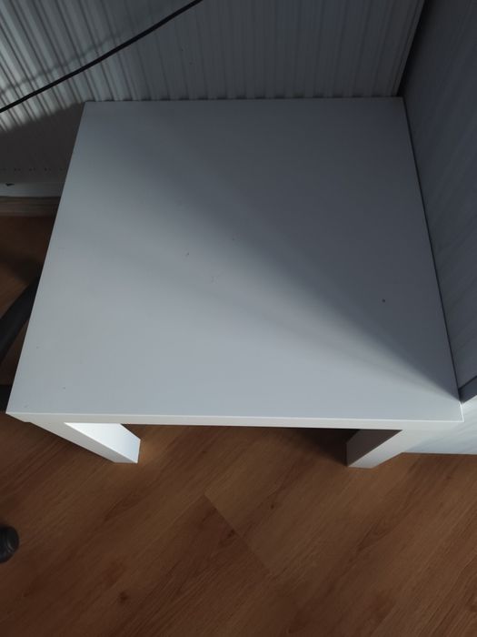 Stolik kawowy biały