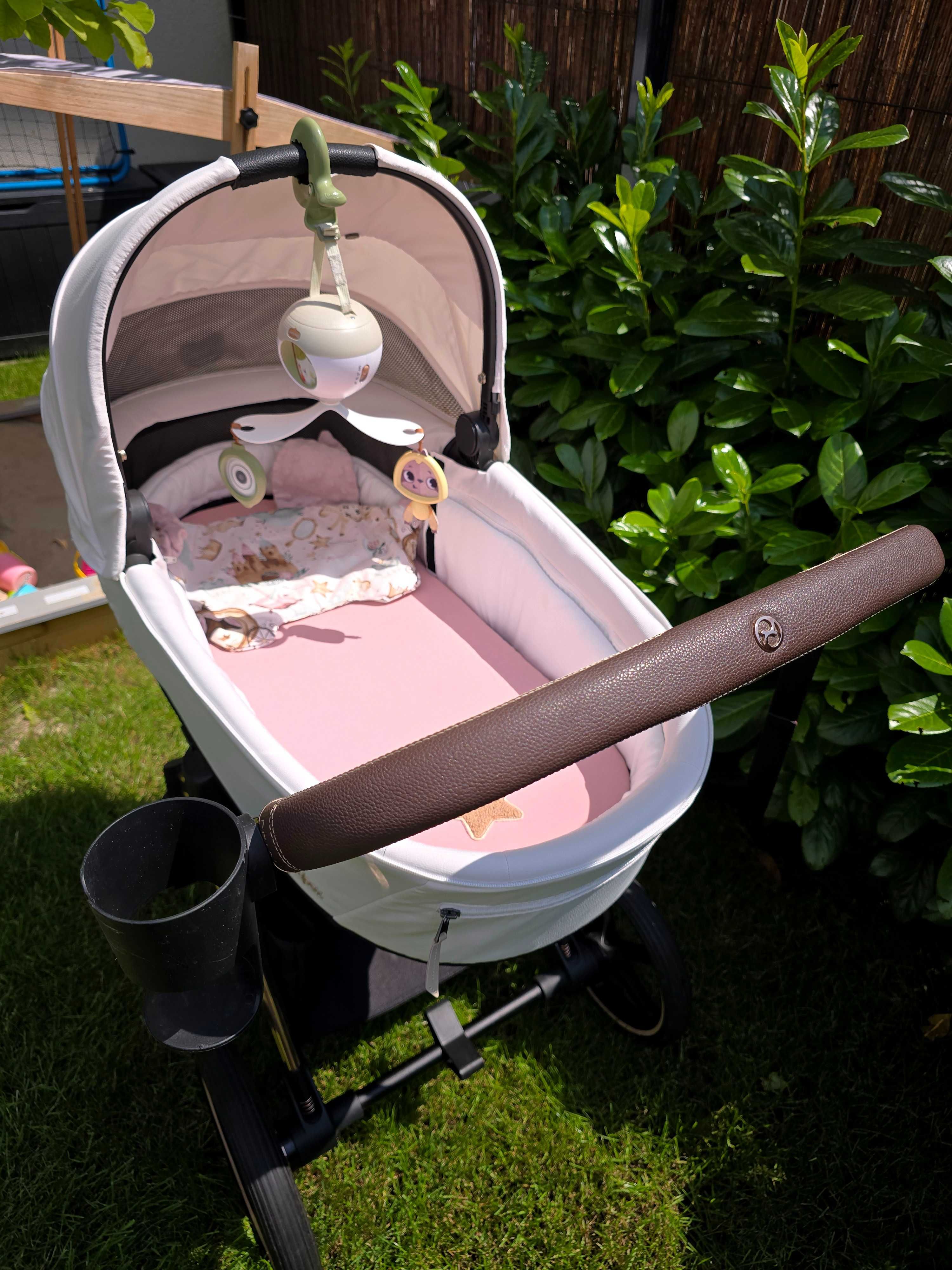 Cybex PRIAM 4.0. BIAŁA gondola, RÓŻOWA spacerówka, nosidło + dodatki.