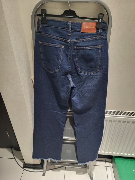 Очень красивые Джинсы Zara