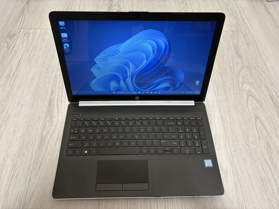 Ноутбук HP Laptop 15-da0002dx Intel I5 8250U SSD