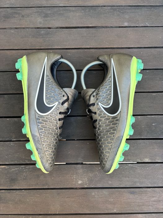 Chuteiras Nike Magista
