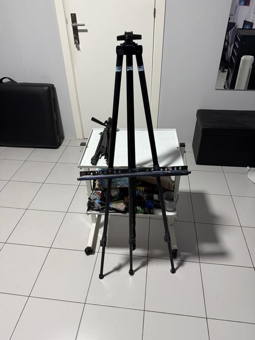 Cavalete pintura da Walimex com acrílicos