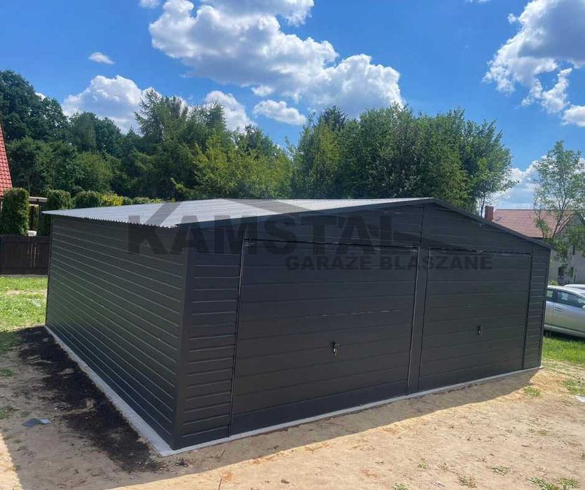 Garaż blaszany 7x6 grafitowy dwustanowiskowy z dachem dwuspadowym