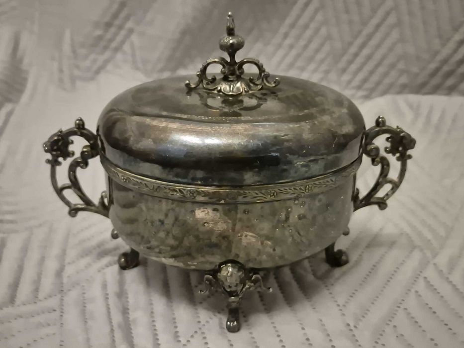 Cukiernica posrebrzana Hefra "Fragetka"