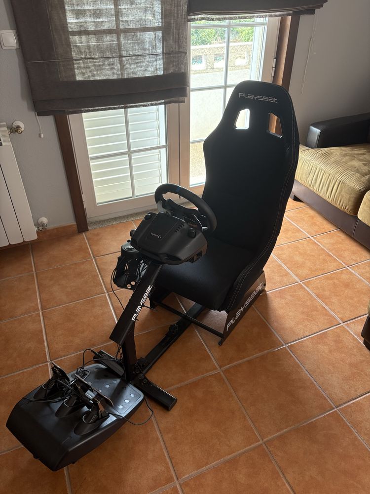 Playseat + Volante Logitech G29 com pedais – Setup Completo