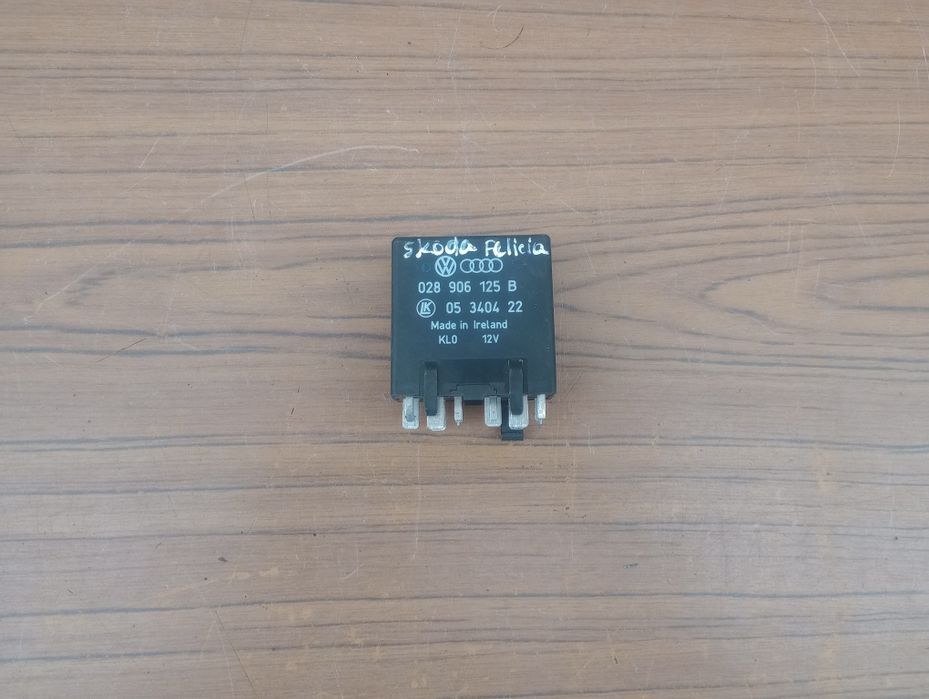 Реле свічок розжарювання накала Trafic/Peugeot/Caddy/Skoda/AstraZafira