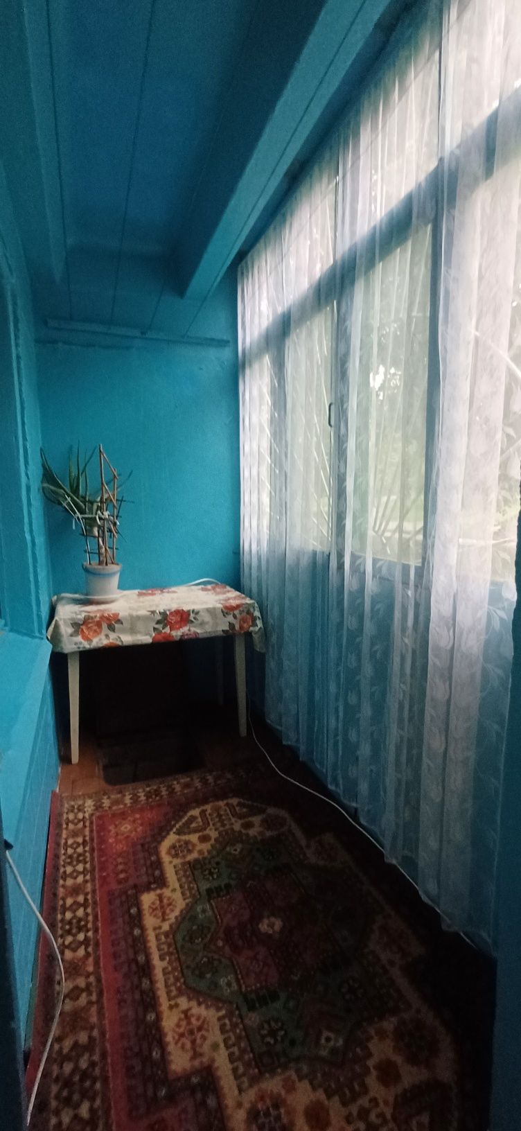 Продам 2х комн квартира чешка 50м у. Героев Мариуполя возле Нов почта!