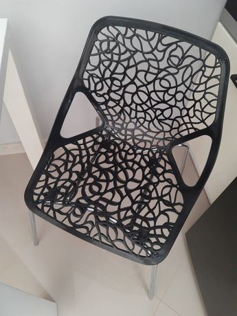 Czarne krzesła ażurowe  komplet 2 szt