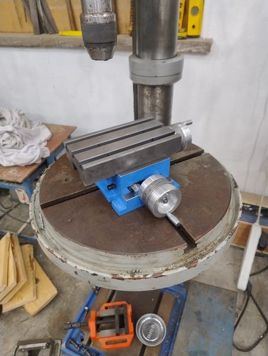 Stół krzyżowy wiertarski wiertarka , frezarka tokarka