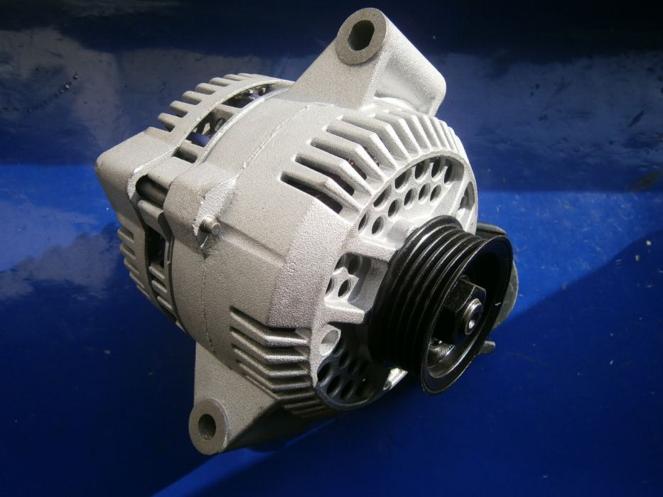 Alternator Ford Mondeo 1.8 TD 2.5 24V - Motorcraft