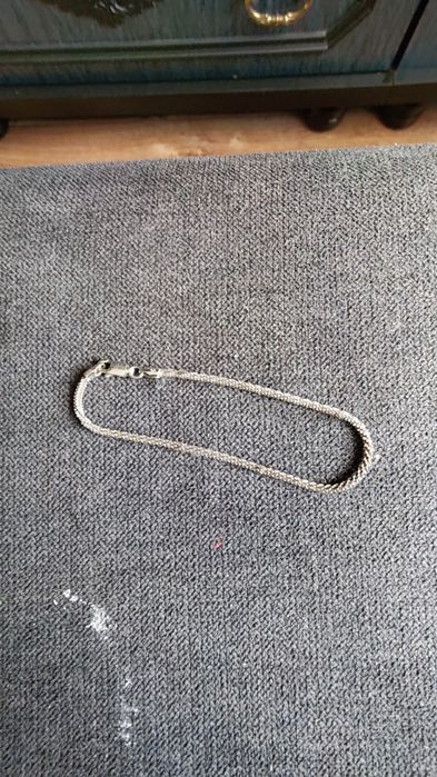 Łańcuszek na nadgarstek