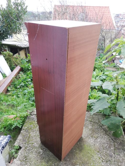 escrevaninha vintage/Cristaleira.