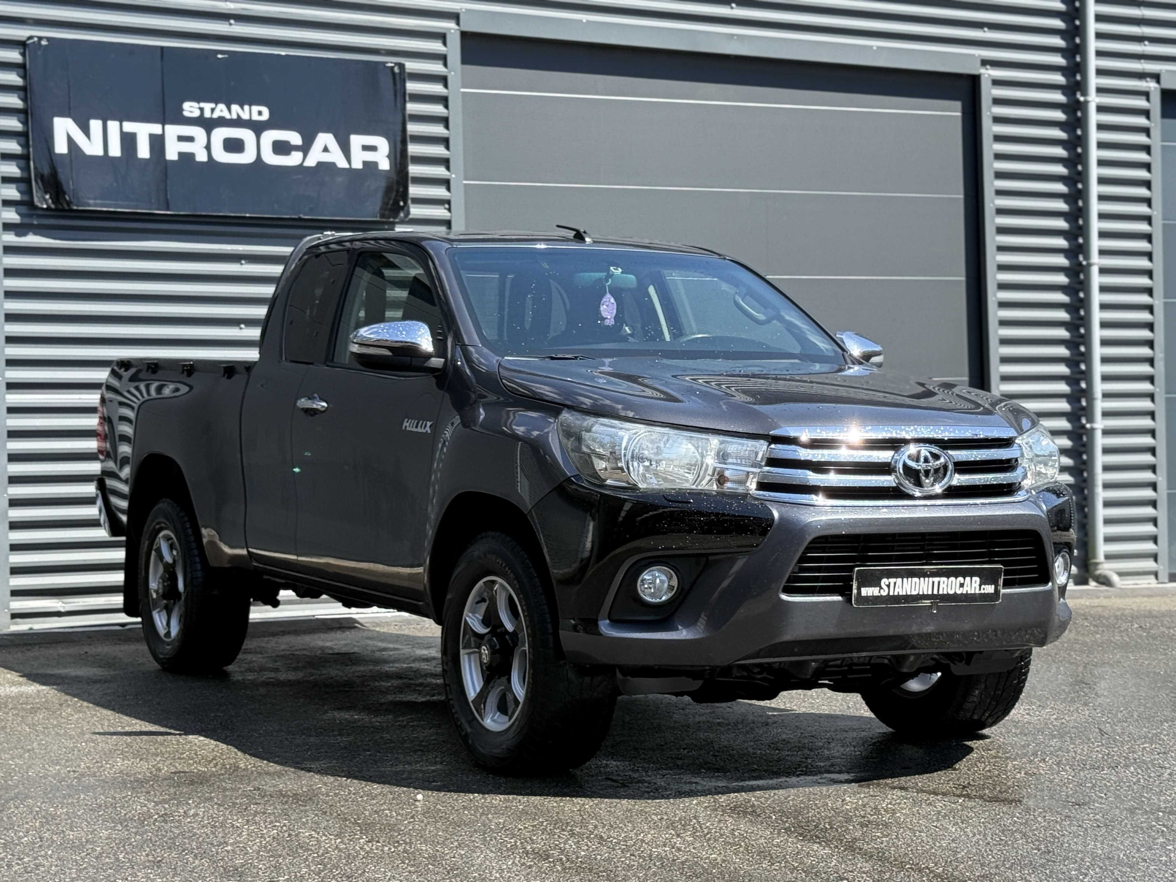 TOYOTA HILUX 2.4 D-4D 4X4