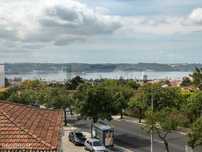 Fantástica Moradia T4+1 com Vista Rio Única, Terraço e Estacionamen...