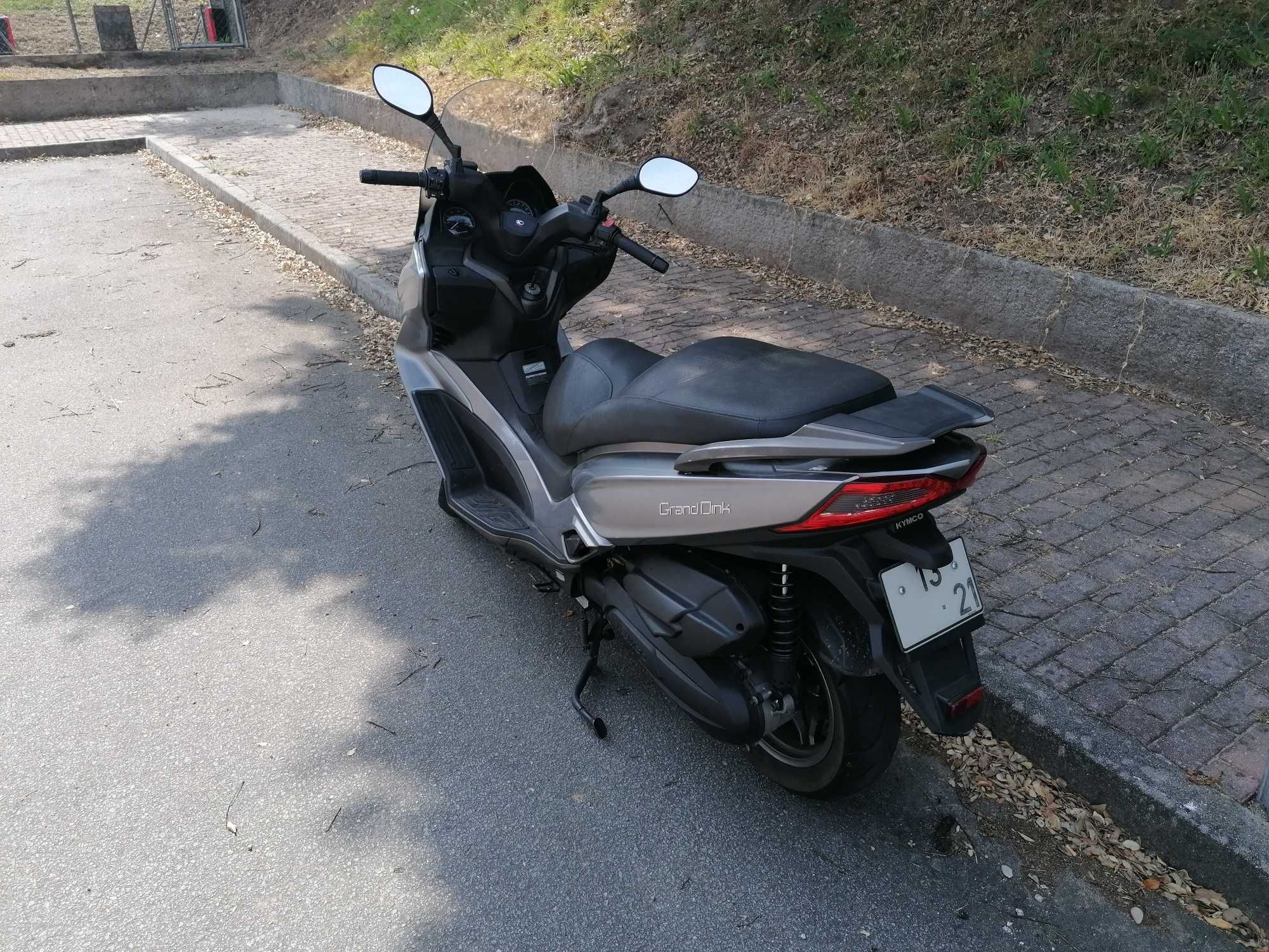 Kymco Grand Dink 125 cm3 - 2018 - Como Nova - Aceito Troca por Carro