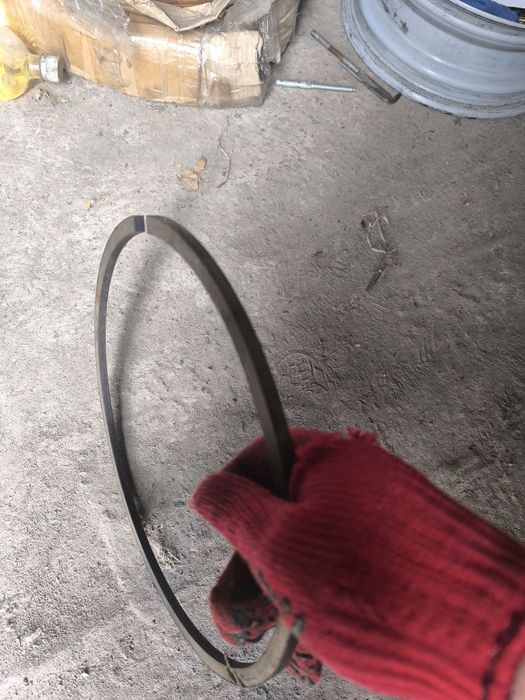 Металлическое стальное кольцо