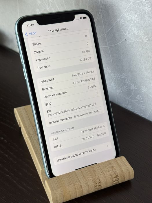 iPhone 11 miętowy w świetnym stanie bez blokad