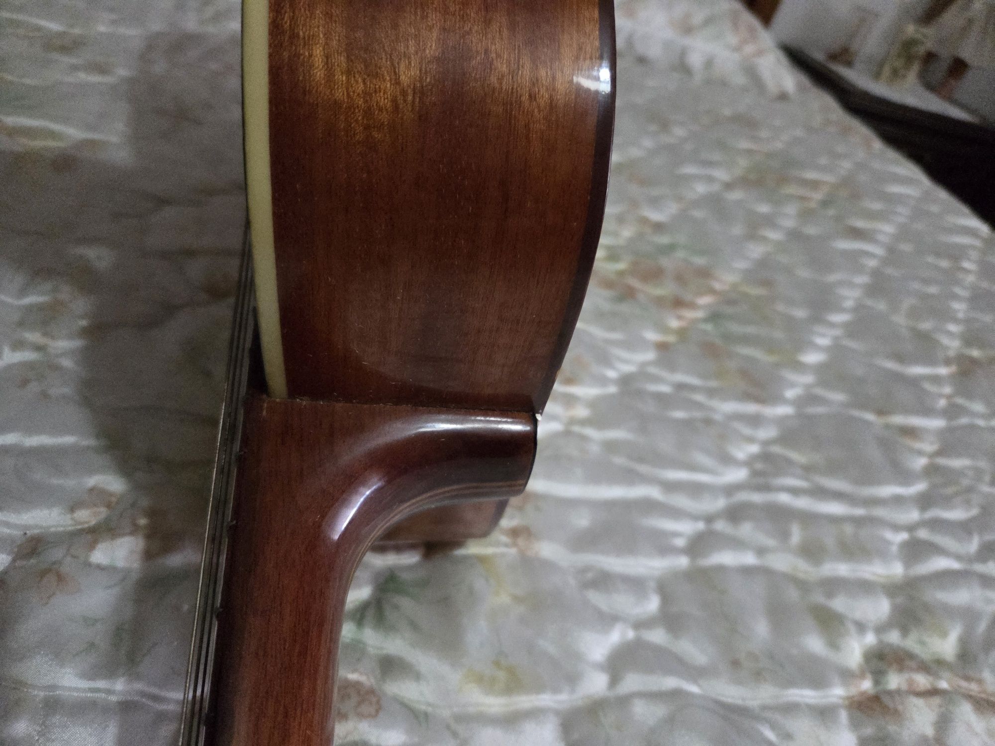 Guitarra (made in Italy)usada