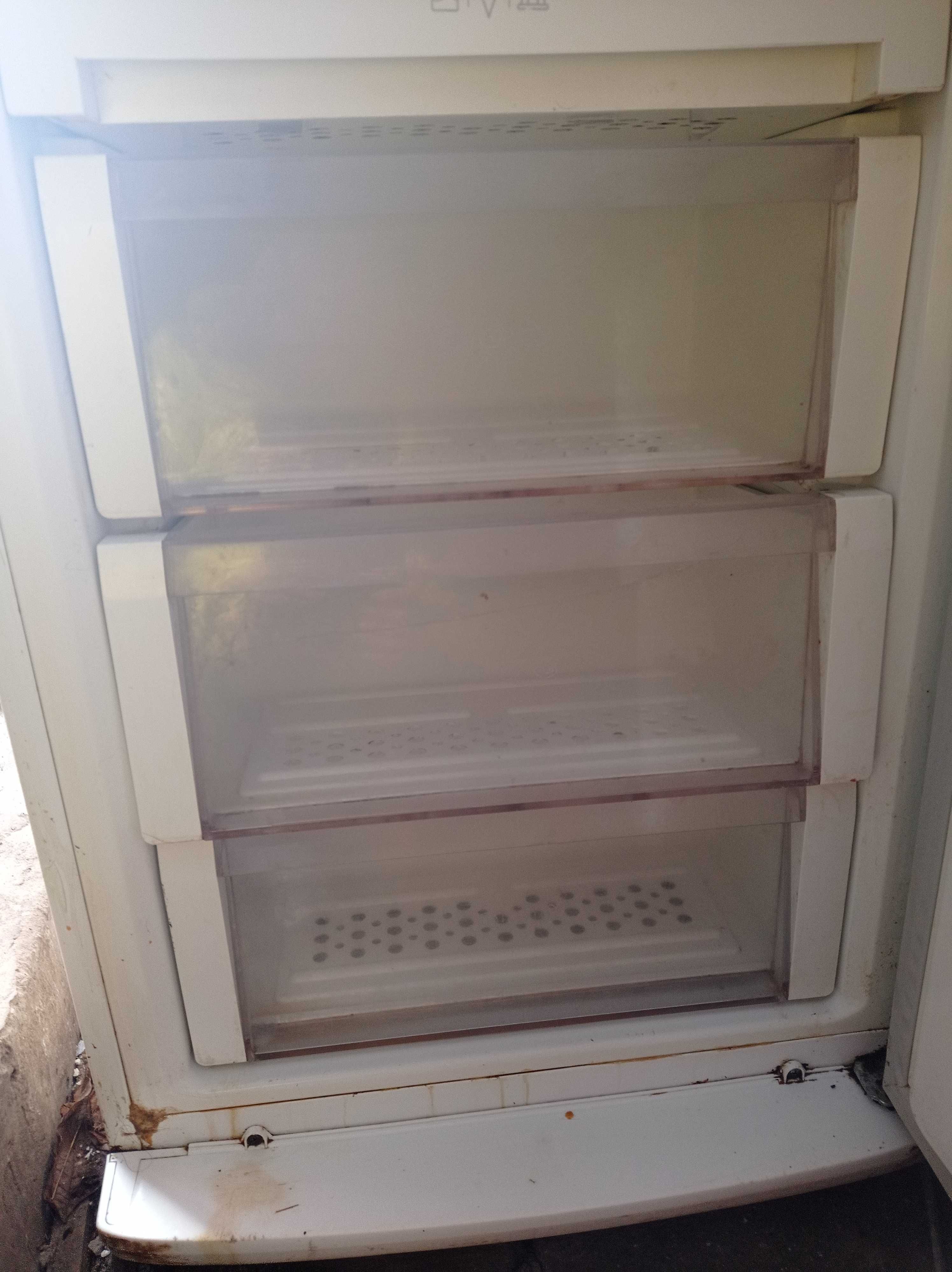 Холодильник LG 2метра на запчасти