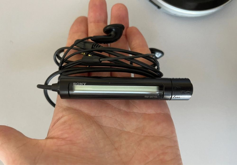 Sony cd WALKMAN d-ne730