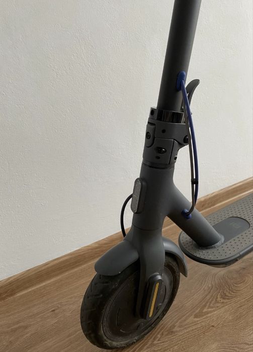 Hulajnoga Mi Eletric Scooter 3 model DDHBX24NEB