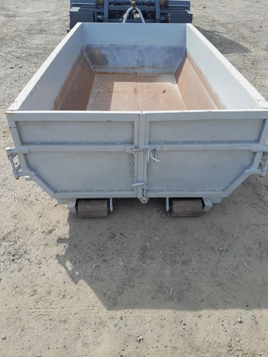 Kontener na gruz. Wywóz gruzu budowlanego.