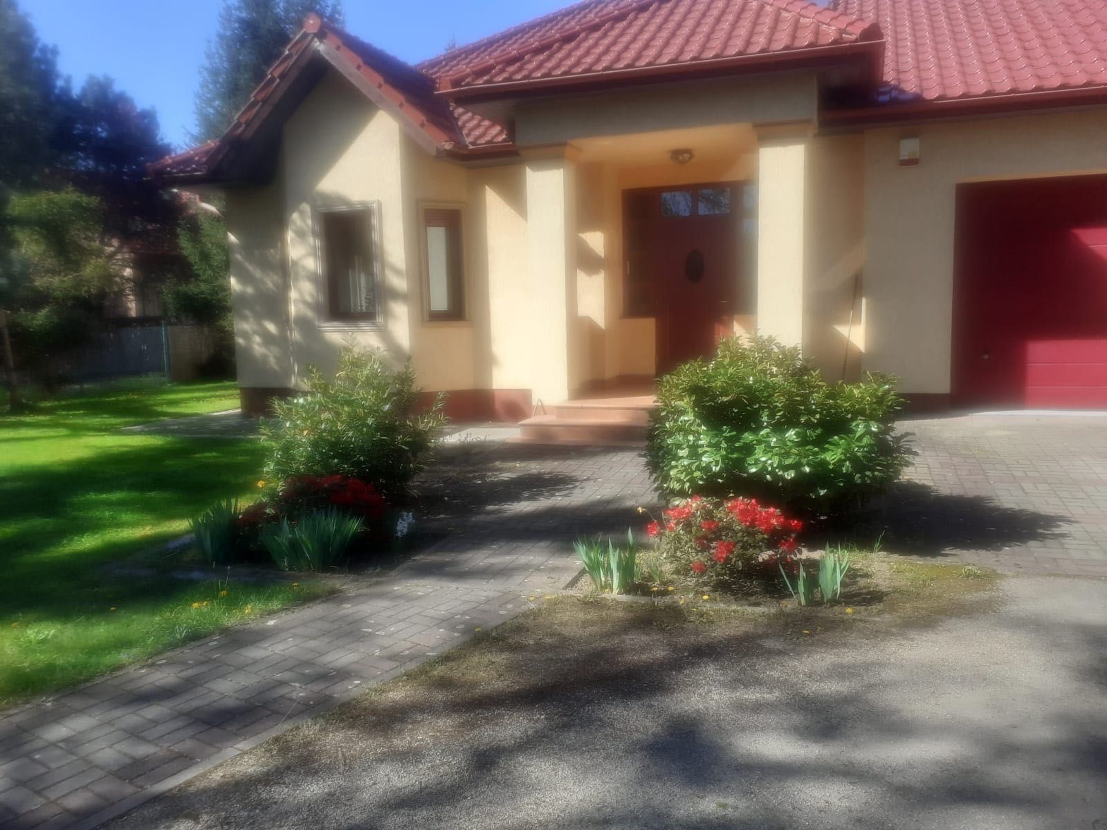 Sprzedam dom w Strzegomiu z ogrodem i stawem