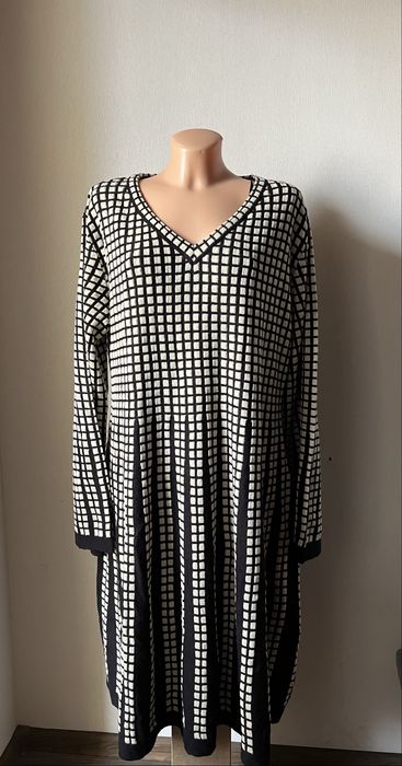 3997 Dzianinowa plisowane sukienka w krateczkę  Bodyflirt 2XL 3XL