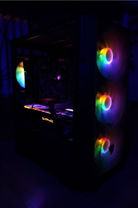 Wydajny Komputer Gamingowy + Monitor Gamingowy 144 hz