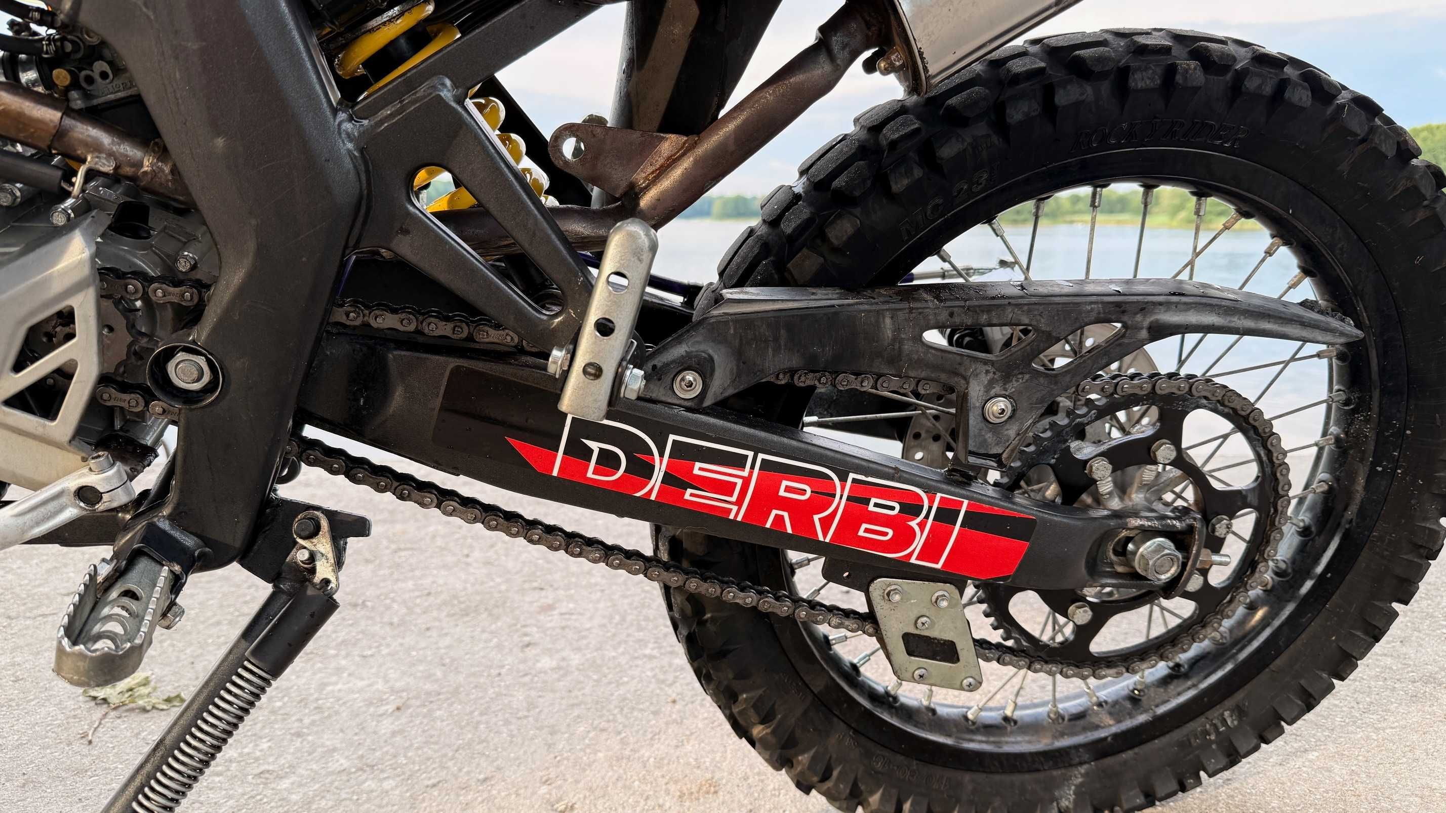 Gilera SMT 50 SM 2018r Derbi Senda