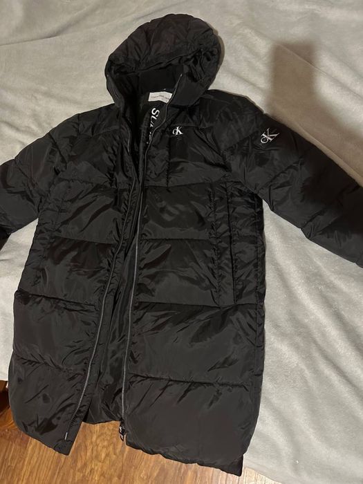 Продам курточку calvin klein