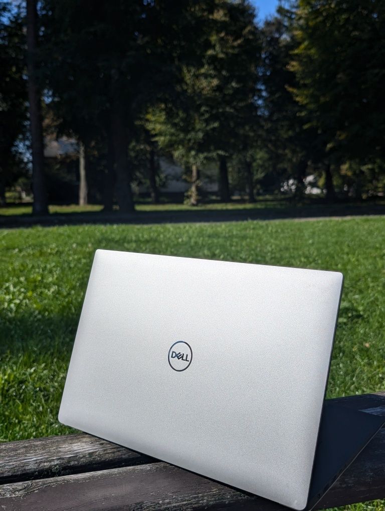 P2000 (4GB)/Ноутбук Dell Precicion 5530/i7-8850H/32/512/15.6"/FHD/IPS