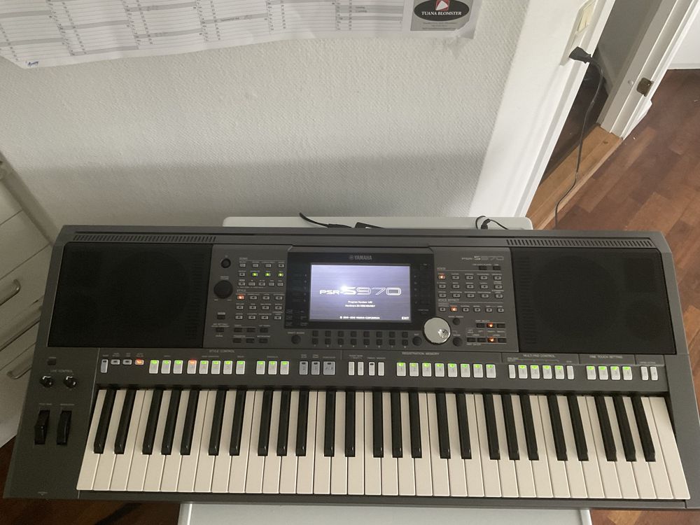 Keyboard YAMAHA PSR S970